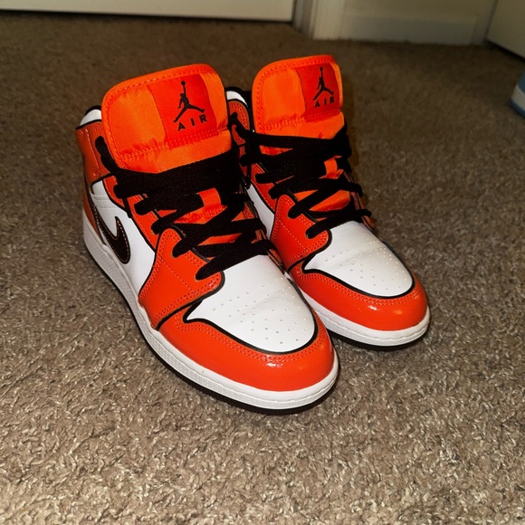 Jordan 1 Mid Turf Orange (GS)